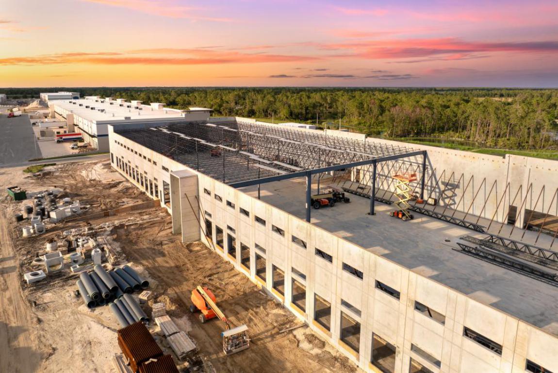 Hybrid Concrete & Steel Warehouses