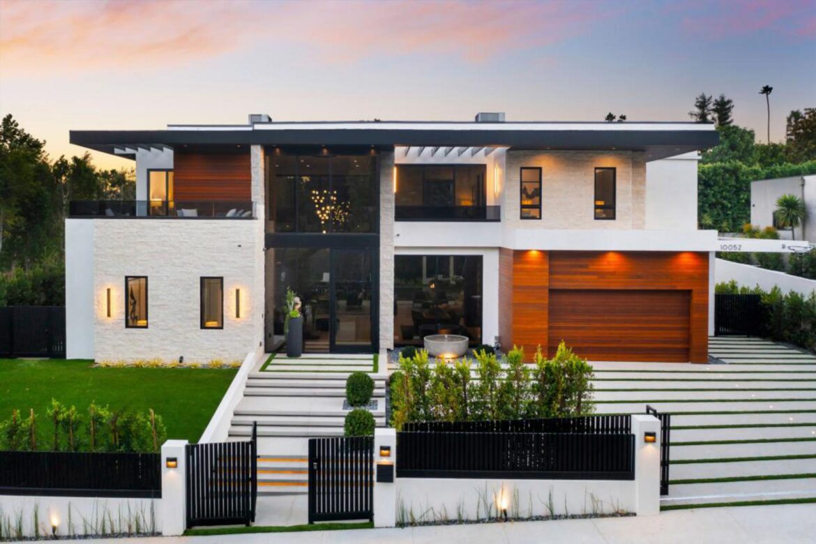 Luxury home renovation Forest Hill with integrated design-build approach for superior results